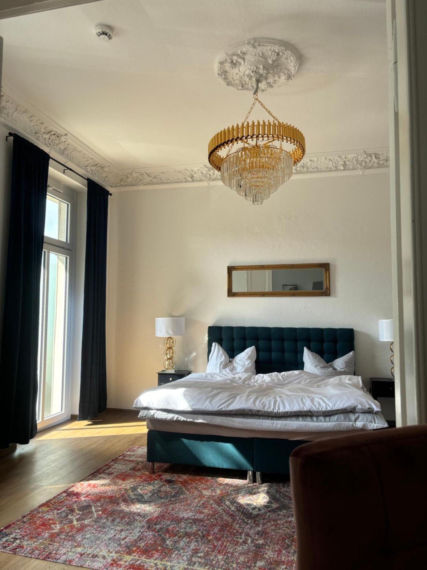 Five O- Kingsize Hesse Apartment *